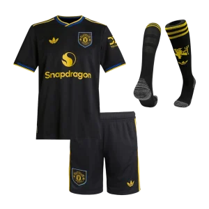 Manchester United Infantil 
 Fora Terceira Futebol Camisa Conjunto (Camisa+Shorts+Meias) 2025/26 Preto