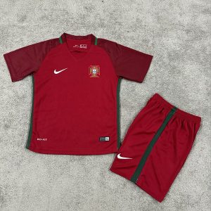 Conjunto infantil Portugal retrô 2016