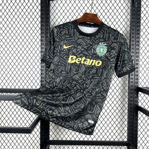 CAMISOLA SPORTING CP EDIÇÃO ESPECIAL PRETA 25/26 - Homem