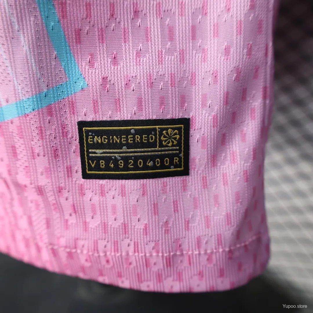 CAMISOLA BARCELONA ROSA EDIÇÃO ESPECIAL NIKE 25/26 (VERSÃO JOGADOR) - Image 5